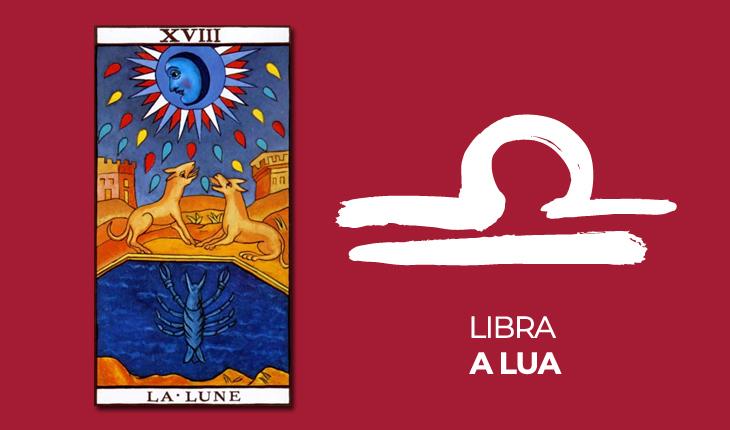 tarô do amor para 2020: carta A Lua à esquerda com símbolo de Libra à direita