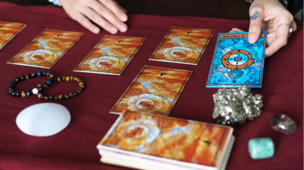 Dia Internacional da Mulher: Conheça o poder feminino através das cartas do tarot