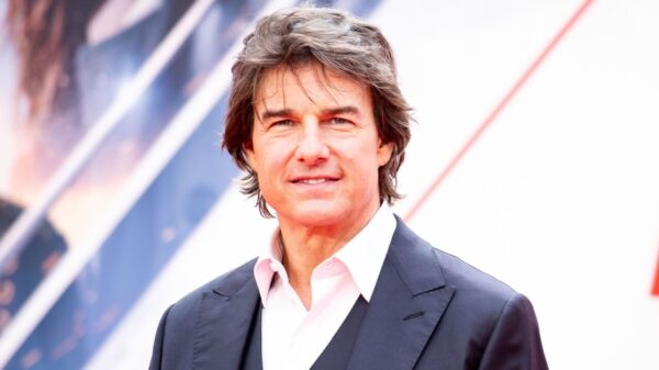 Tom Cruise em Londres, Inglaterra, Reino Unido, participando da estréia de Missão: Impossível - Dead Reckoning Part One.