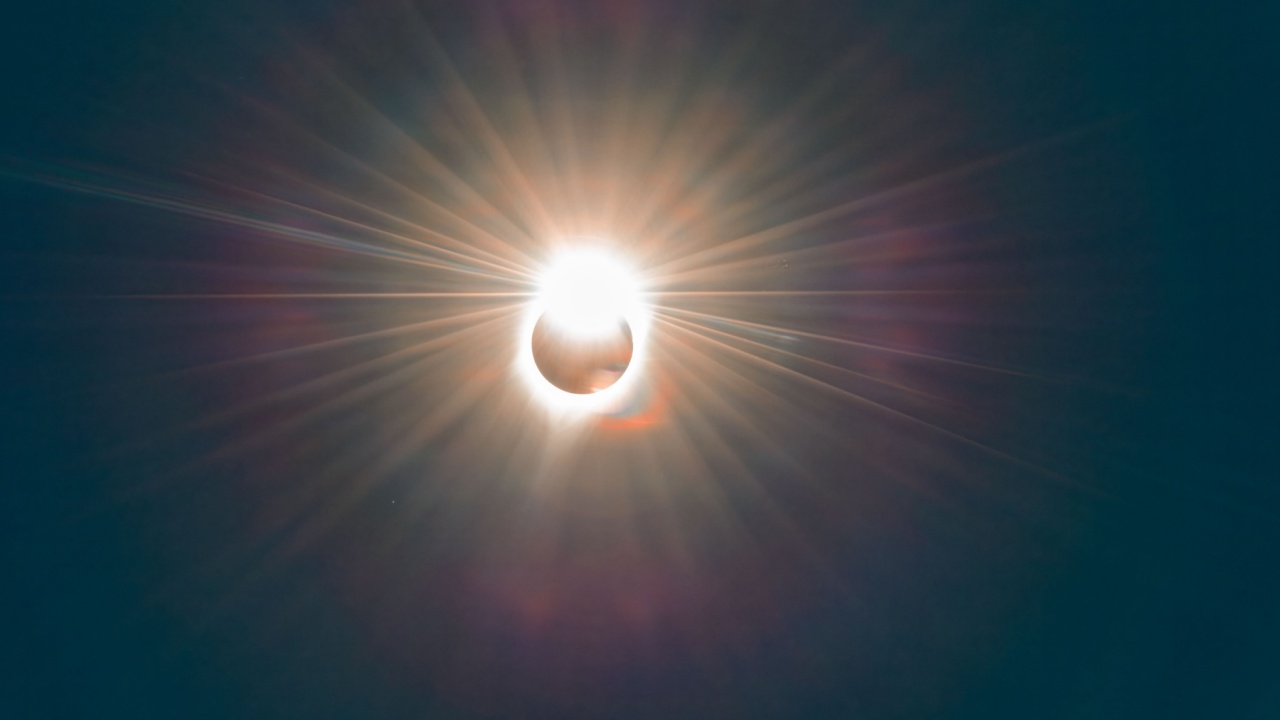 imagem de um eclipse solar