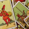 imagem preenchida por cartas de tarot